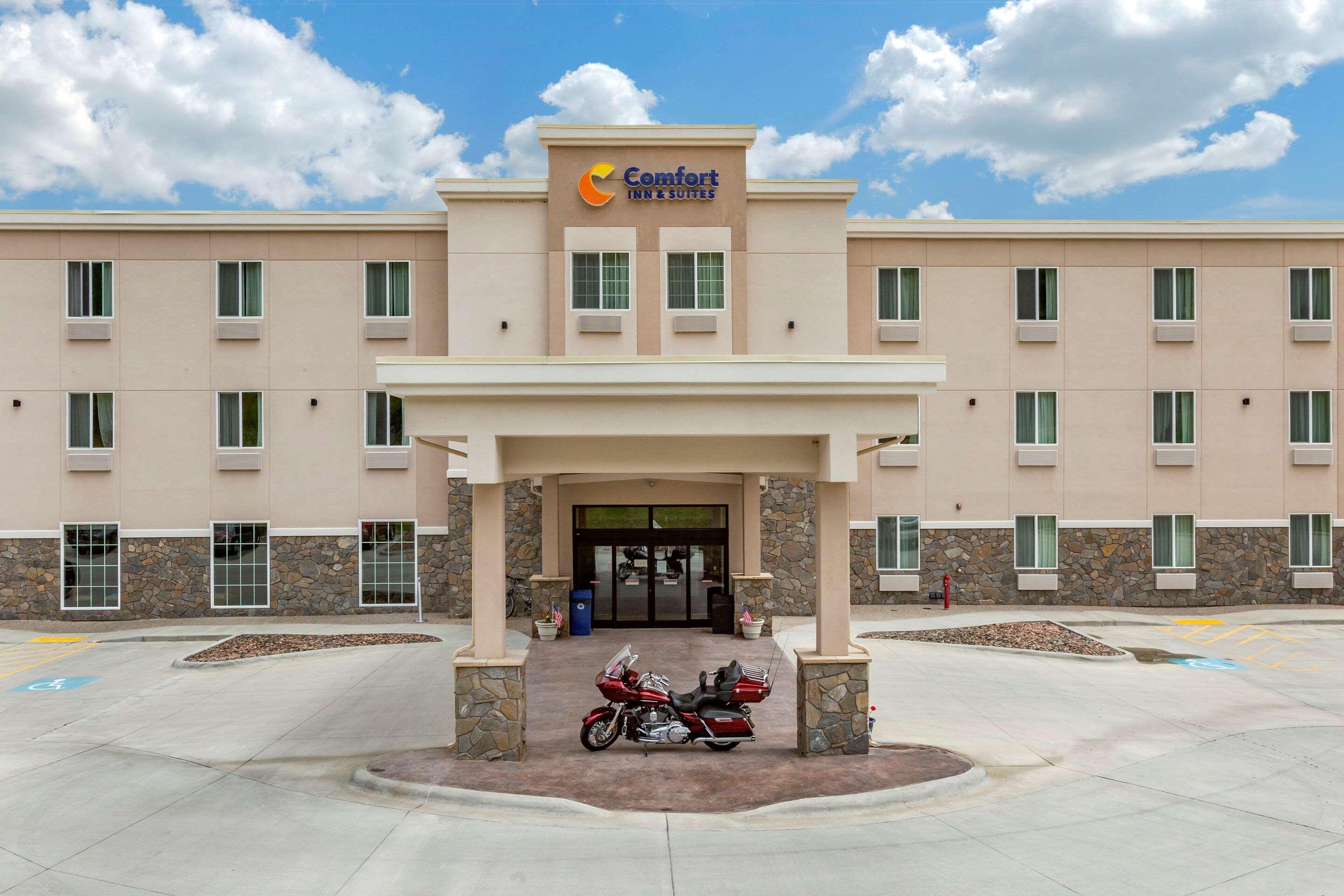 היל סיטי Comfort Inn & Suites Near Mt Rushmore מראה חיצוני תמונה